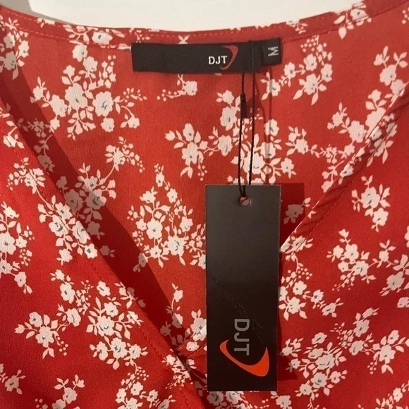 DTJ Flowers Flutter Sleeve Dress - Picture 4 of 4